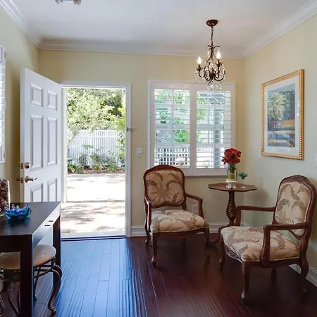 Seaglass Inn Bed And Breakfast Melbourne Beach Room photo