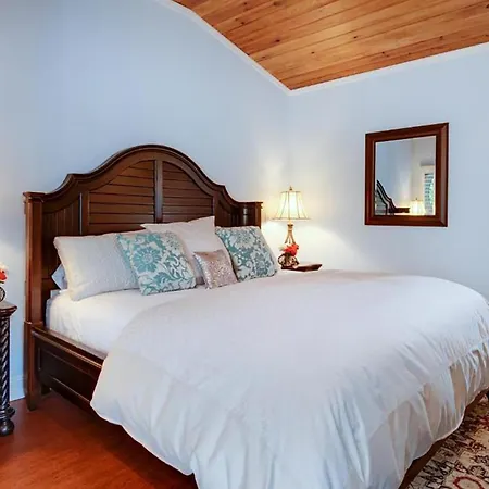 Seaglass Inn Bed And Breakfast Melbourne Beach Room photo