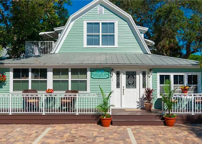 SeaGlass Inn Bed&Breakfast